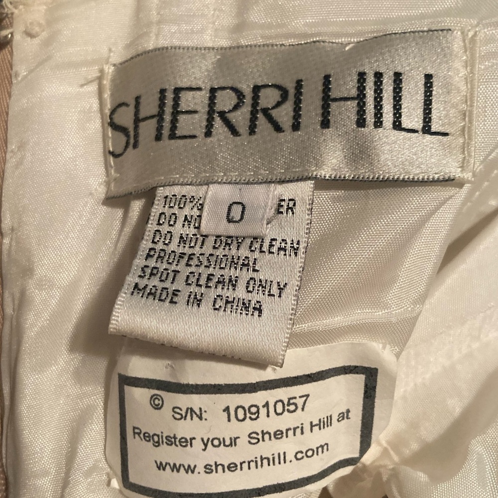 Sherri Hill dress, altered to 00, cream and mauve - Picture 4 of 4